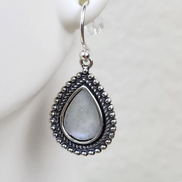 🔥⏭️NWOT Sterling Silver Mother of Pearl Dangling Drop Earrings - Picture 10 of 16